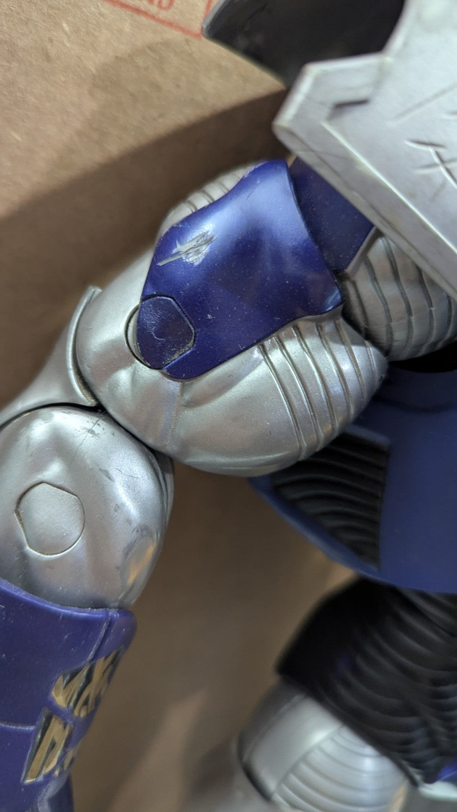 2010 Marvel Masterworks SENTINEL 16" Lights/Sound work (batteries included)