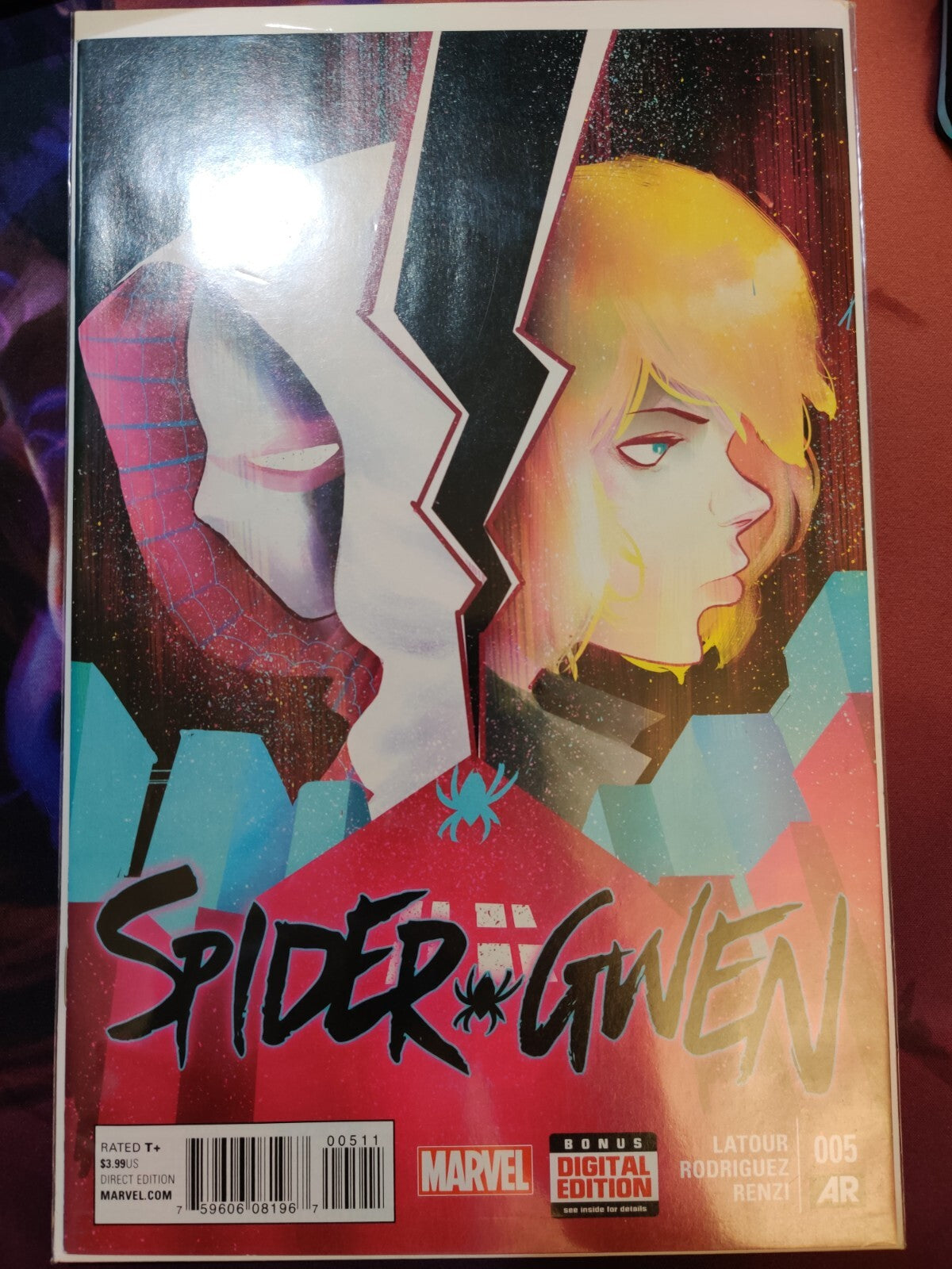 Spider-Gwen #1-5 SET 2015 Marvel,  Latour Rodriguez Renzi - VF+ to NM Range