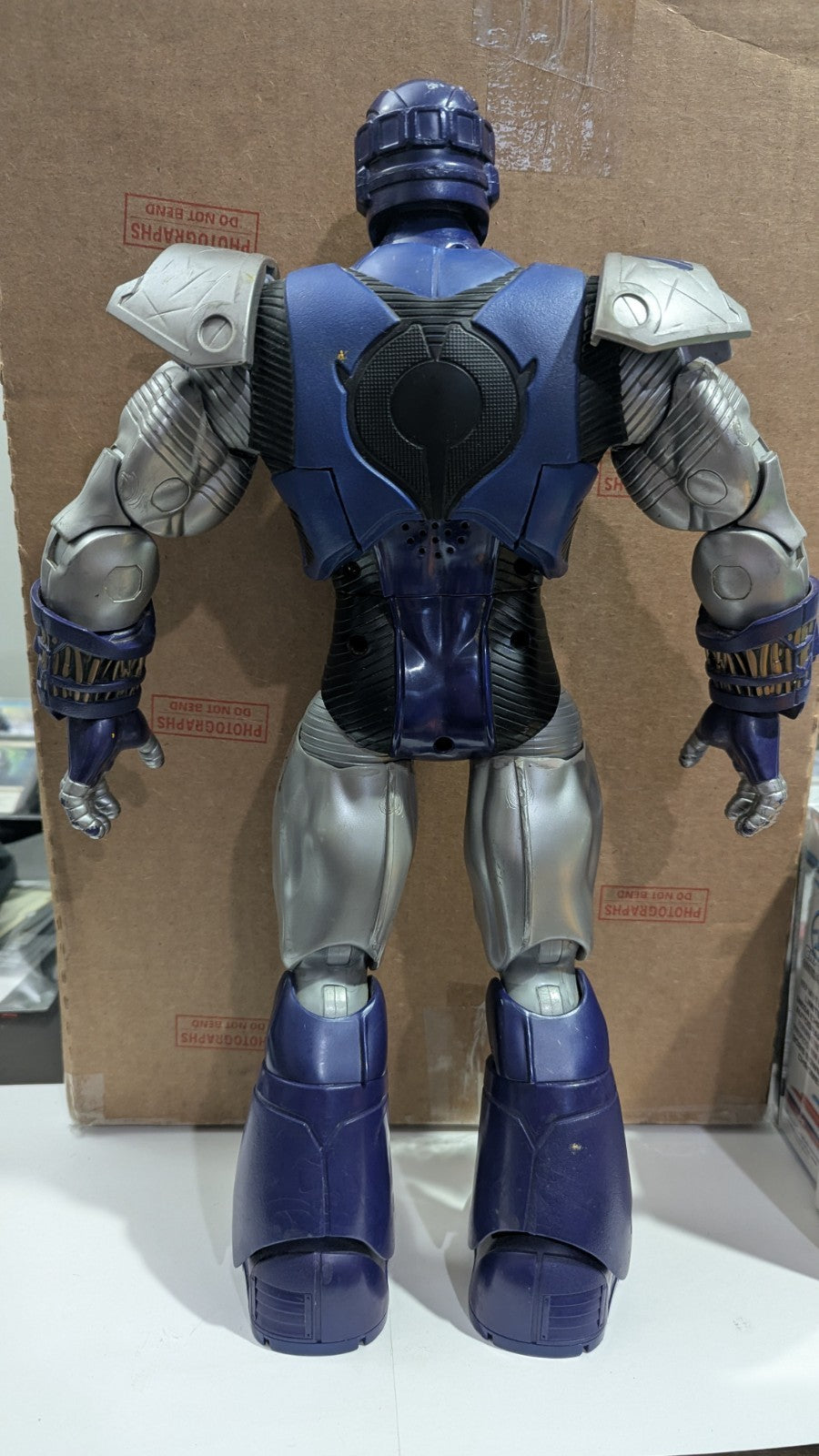 2010 Marvel Masterworks SENTINEL 16" Lights/Sound work (batteries included)
