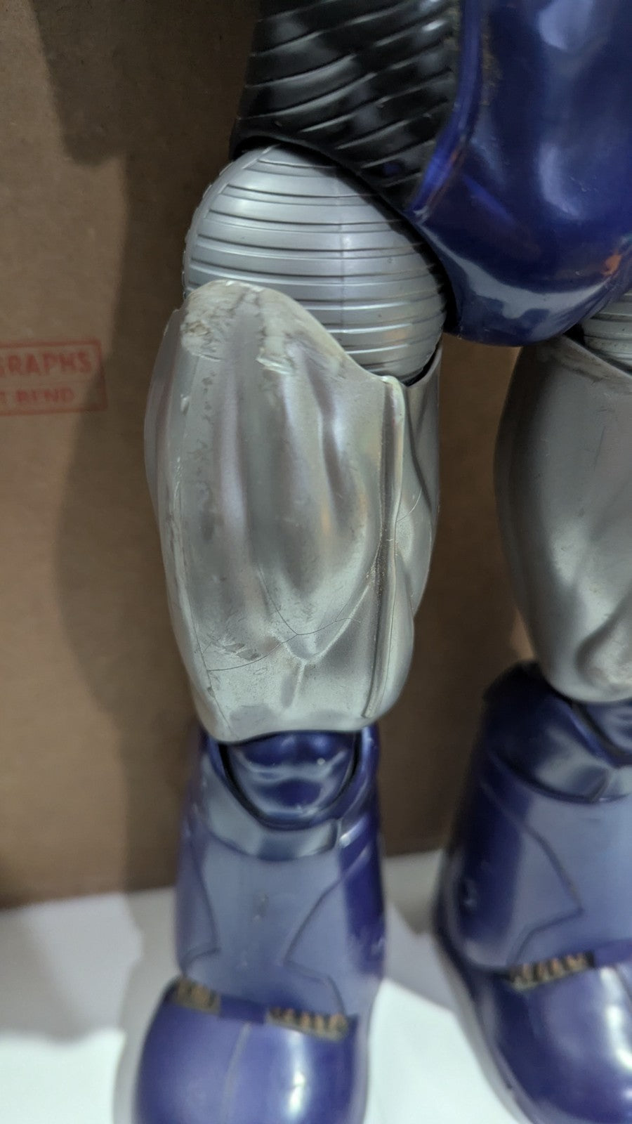 2010 Marvel Masterworks SENTINEL 16" Lights/Sound work (batteries included)