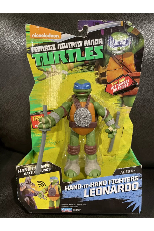 Teenage Mutant Ninja Turtles Hand-To-Hand Leonardo Action Figure